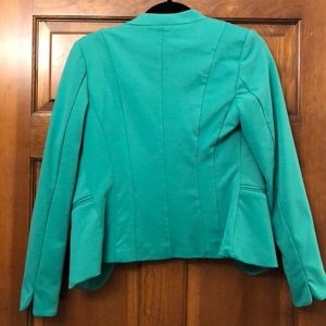 H&M Jackets & Coats - H&M kelly green jacket blazer - women’s 6 - EUC H&M Jackets & Coats - H&M kelly green jacket blazer - women’s 6 - EUC